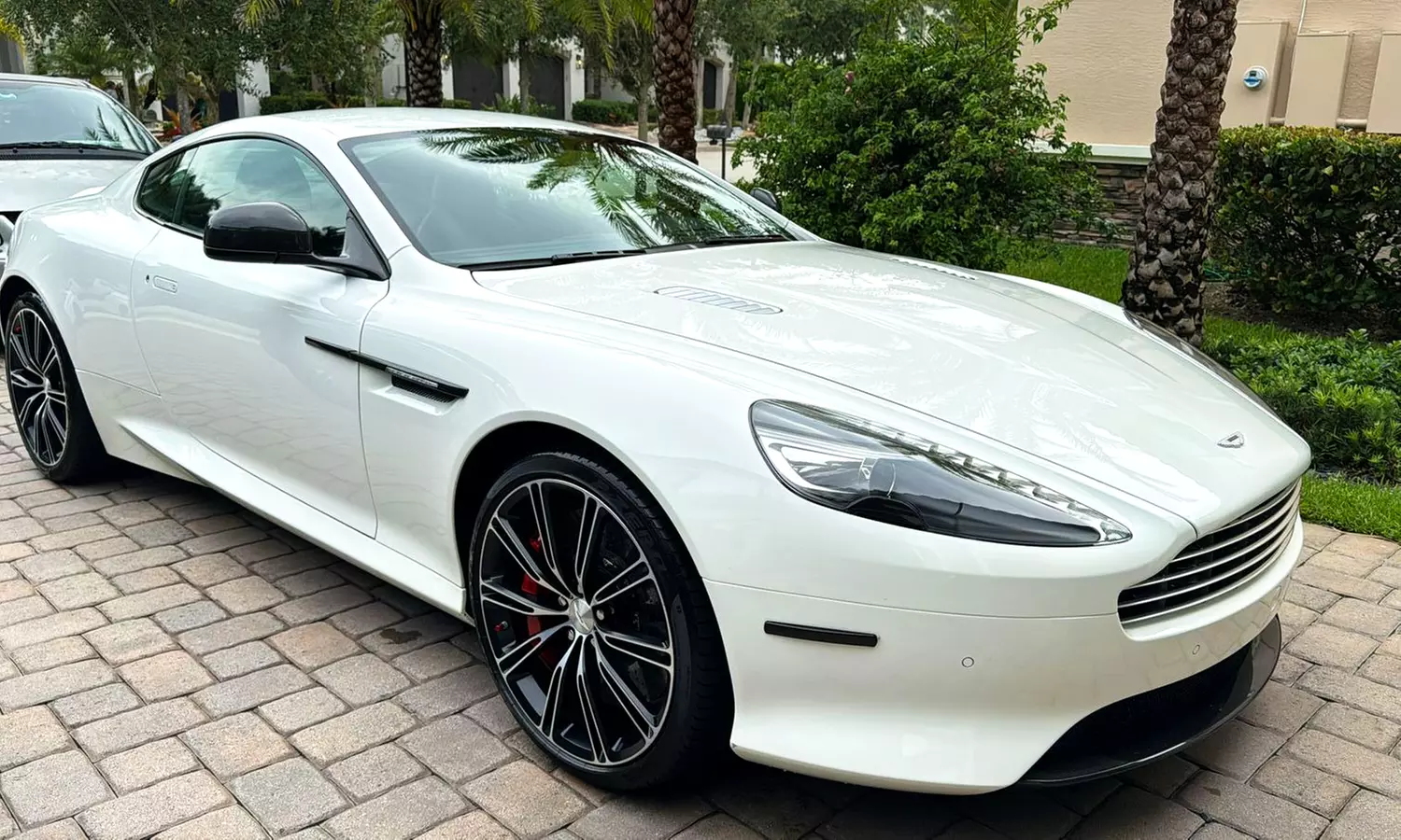 Interior & Exterior Detailing and Ceramic Coating