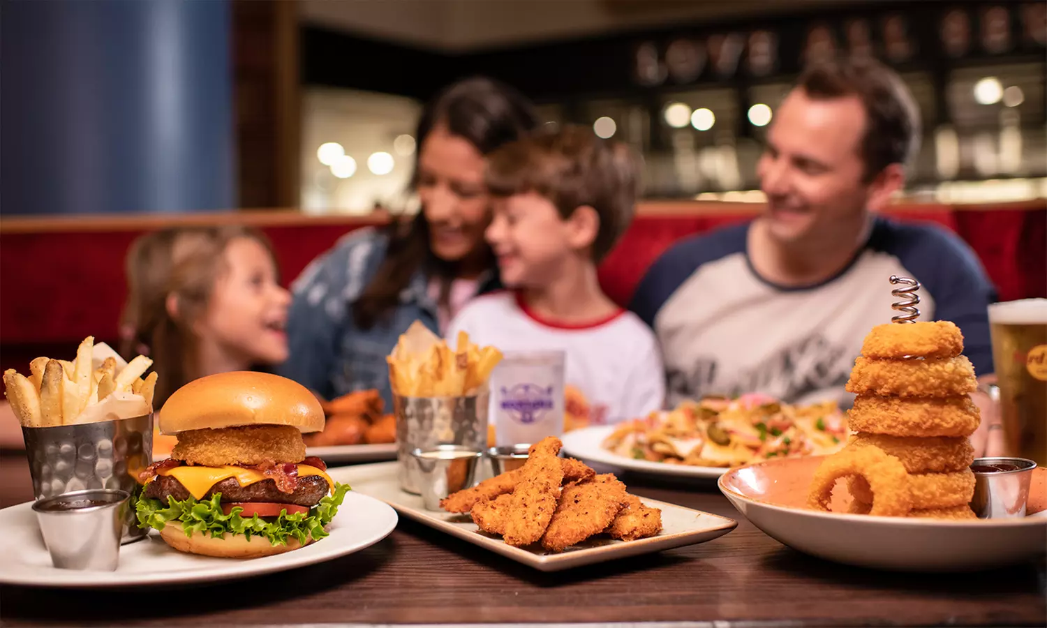 Menú Hard Rock Café clásico o premium para 2 o 4 personas con bebida