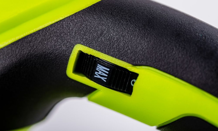 Image 9: Garden Gear Leaf Blowers with Optional Spare Battery