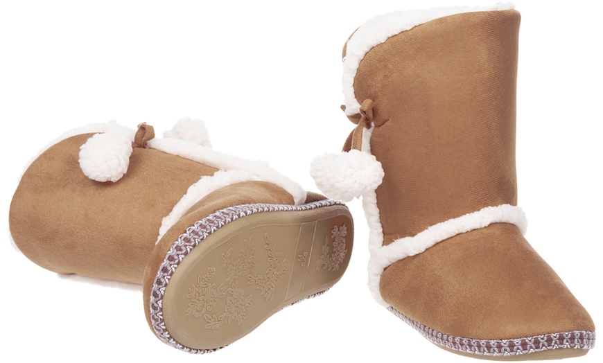 Image 4: Warm Bootie Slippers
