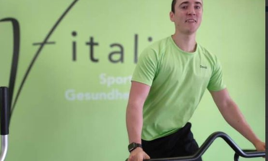 Image 1: Entdecke die Kraft des therapeutischen Personaltrainings