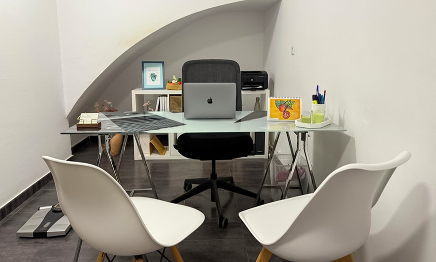 Image 2: Entrevista inicial con mediciones y plan nutricional con revisión