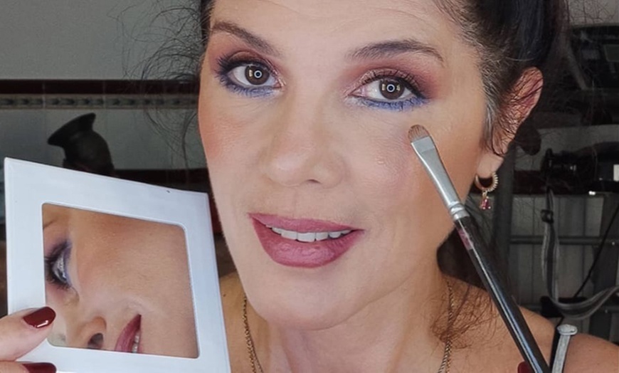 Image 11: Maquillaje y peluquería a domicilio para eventos o para novia