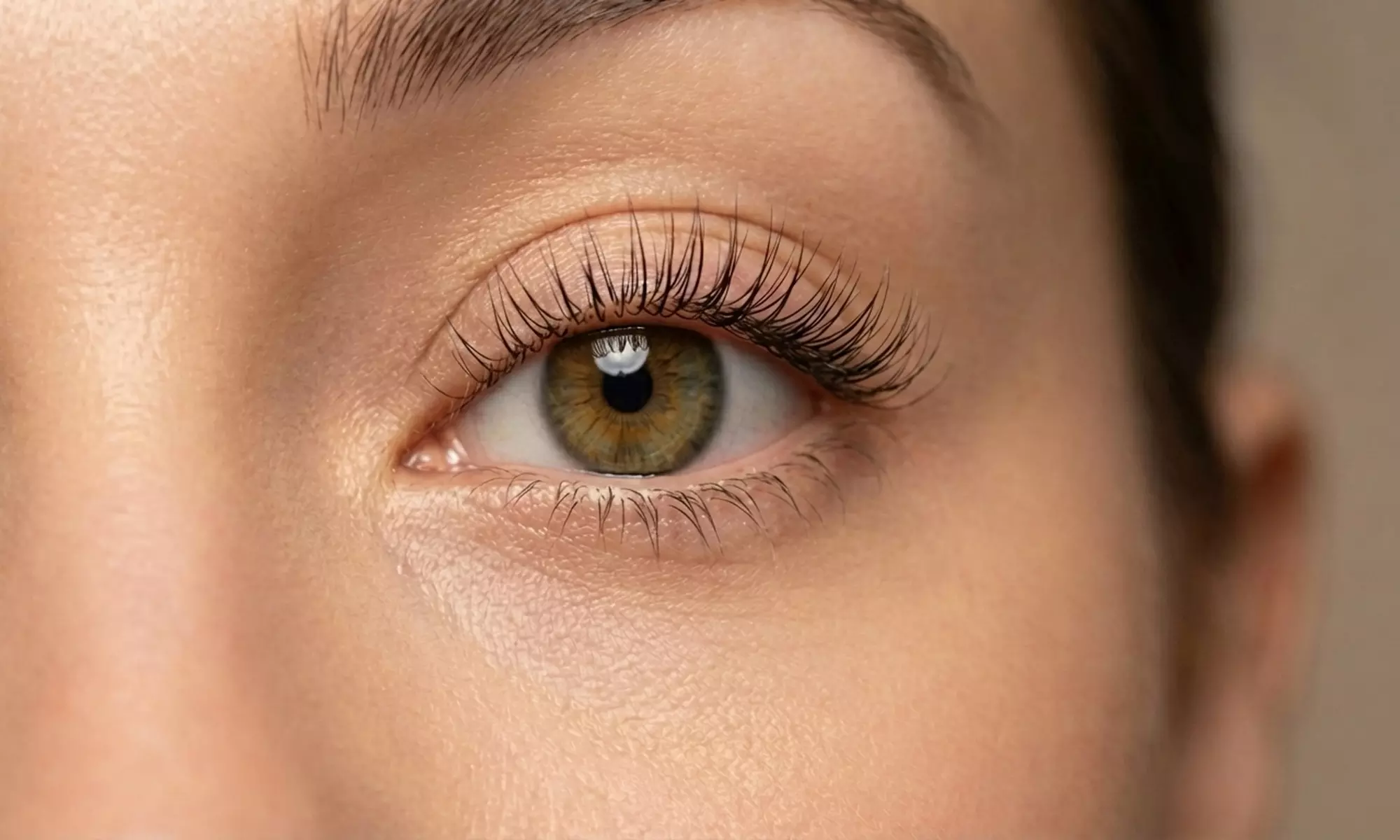 Rehaussement de cils pour un regard sublimé et naturellement intense