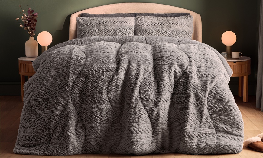 Image 2: Silentnight 10.5 Tog Cosy Teddy Coverless Duvet Set