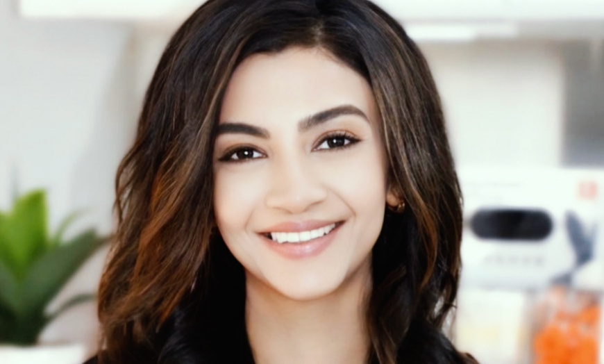 Image 1: Achieve Youthful Skin with 20 or 40 Units of Daxxify