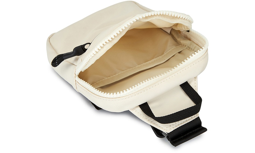 Image 5: Bolso bandolera unisex con correa ajustable y múltiples bolsillos
