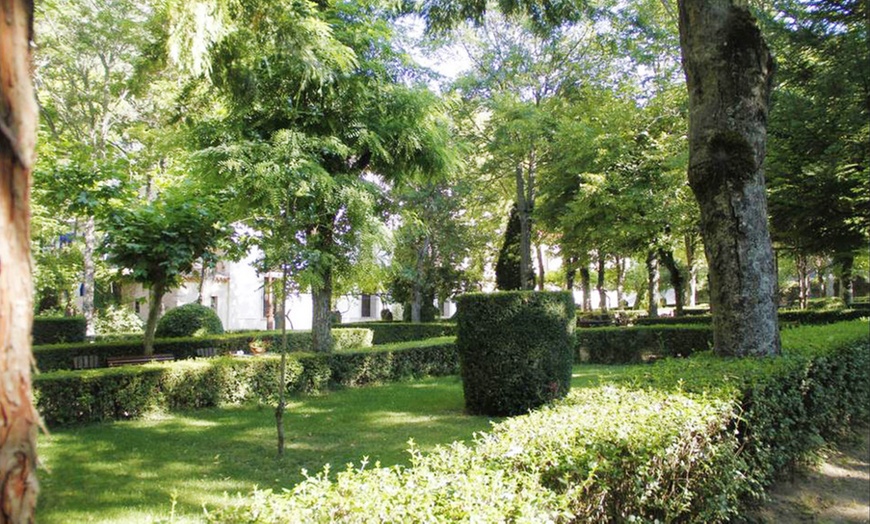 Image 10: Relax en el Real Balneario Solán de Cabras. Cuenca