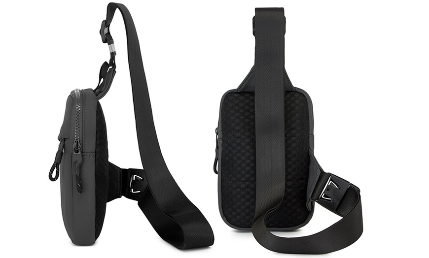 Image 12: Bolso bandolera unisex con correa ajustable y múltiples bolsillos

