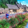 Image 9: Explore Cotswolds: All Entries, Lunch & Premium Seating Tour for All