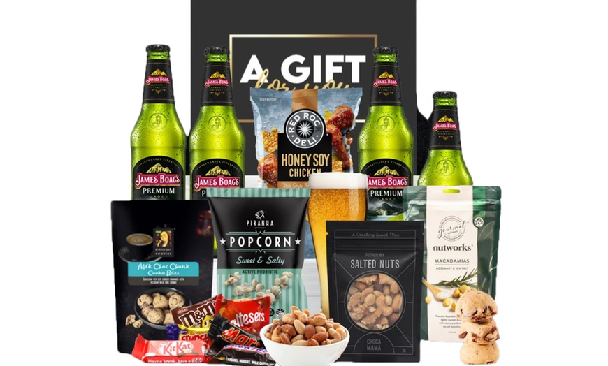 Image 1: Gift Hampers with Spirited Picks, Gourmet Treats & Pampering Goodies 