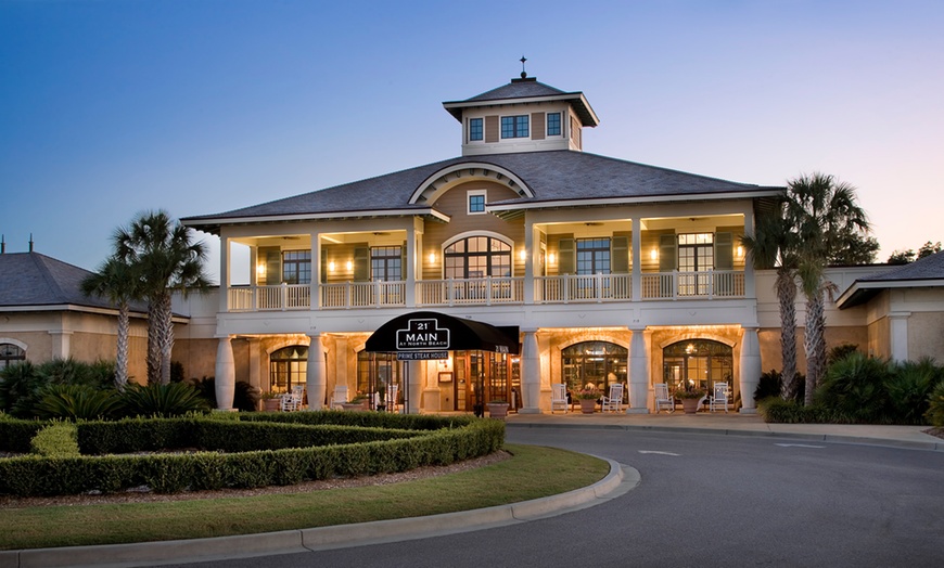 Image 43: Luxury Oceanfront Resort – Private Pools, Lazy River & Swim-Up Bar