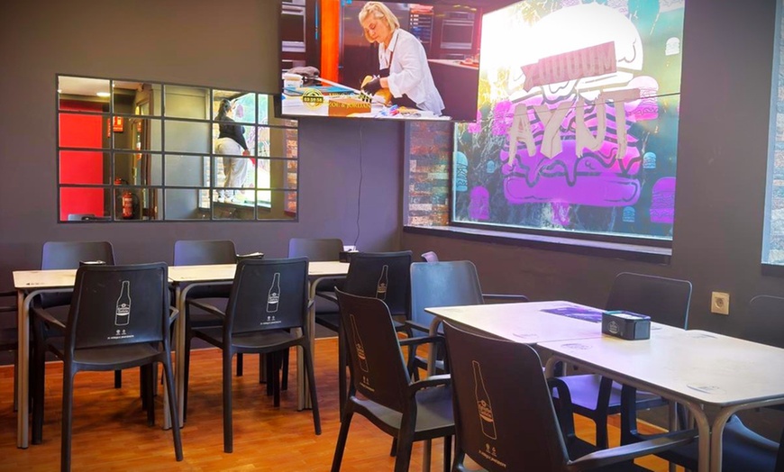 Image 5: Menú sencillo o completo a elegir con burgers y tacos