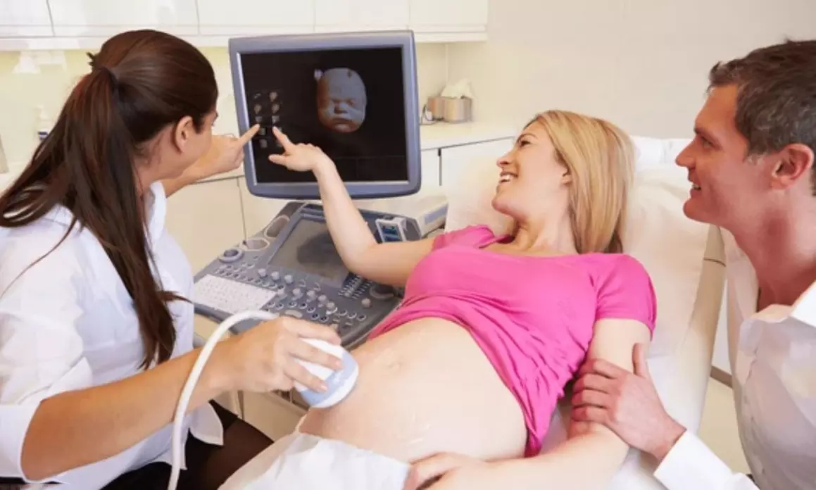 Ecografía 5D de tu bebé con opción a foto impresa y audio del latido