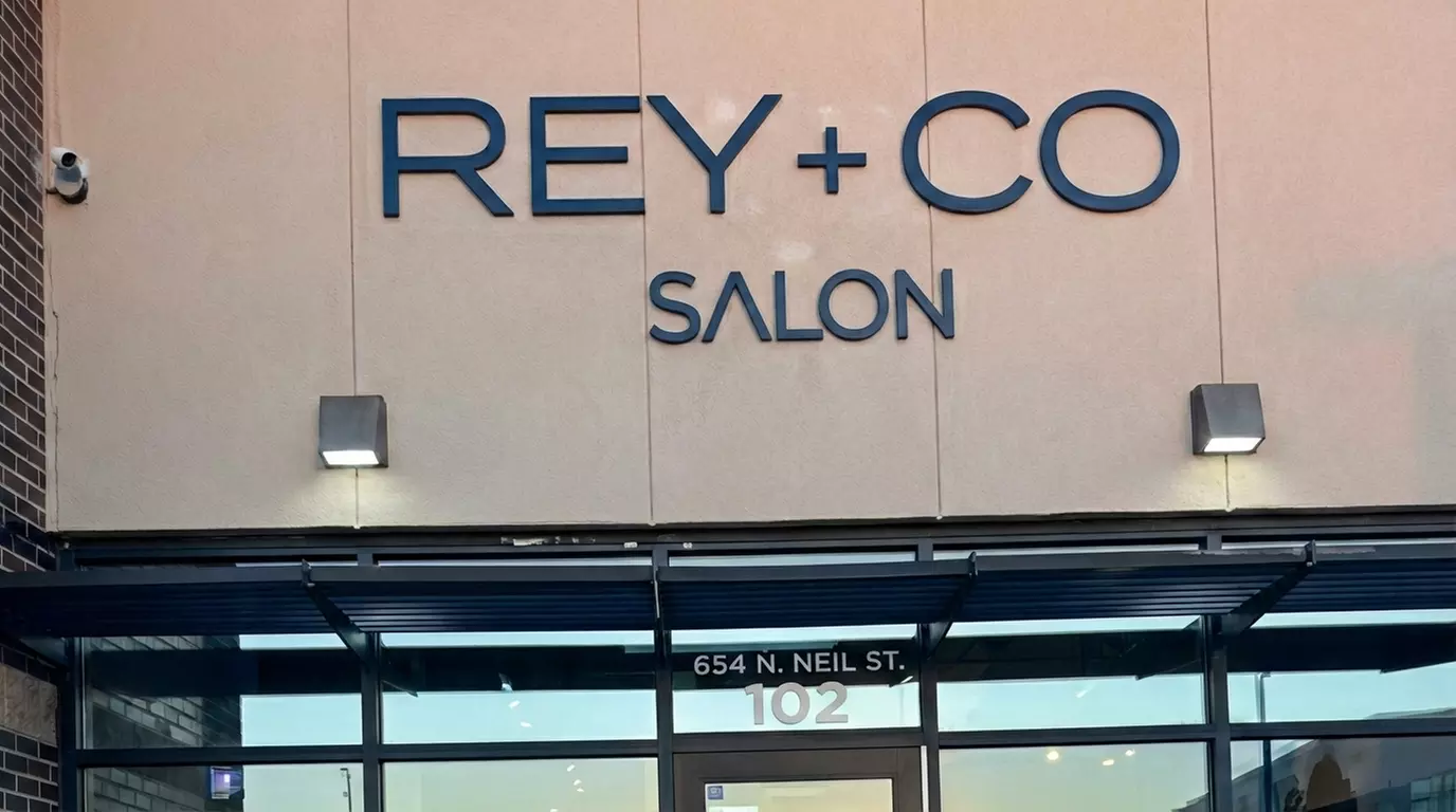 Transform Your Look with Expert Haircut + Shampoo & Style w/w/o Colors