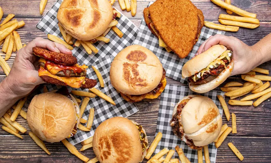 Image 2: Delight w/ Burger Combo with Small Chips & Drink for 1, 2 or 4 People 