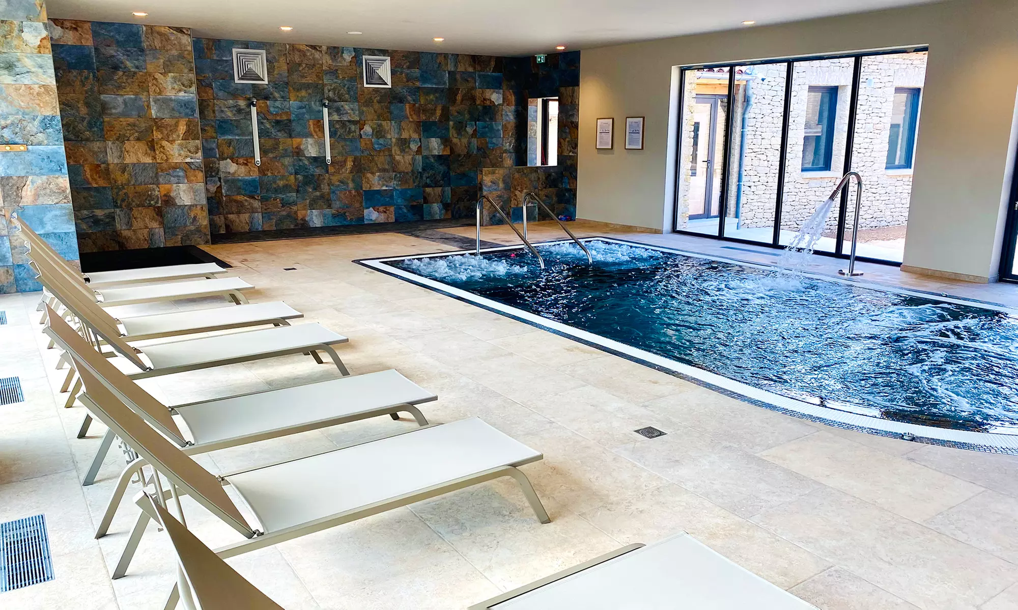 Luberon ​: chambre double premium, options pdj, vin et spa