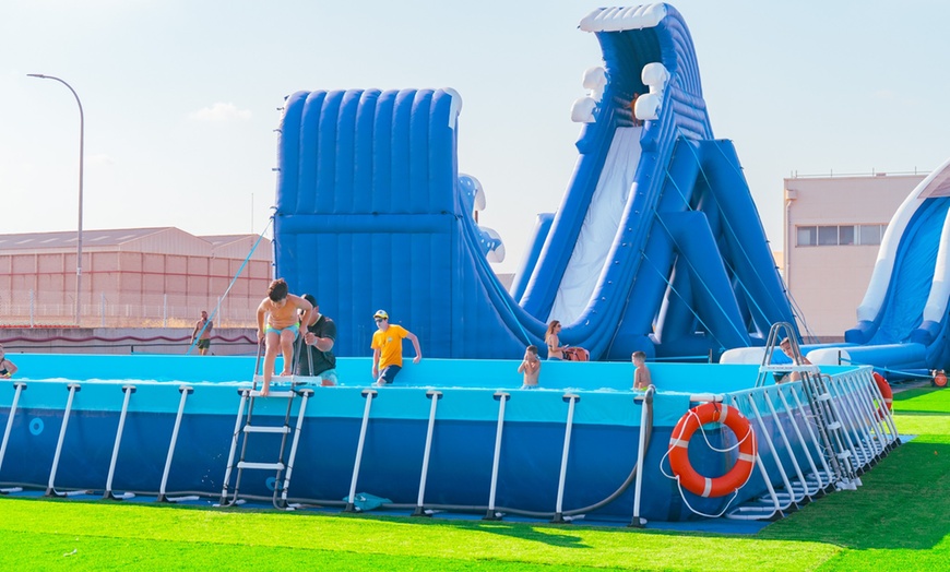 Image 4: Parque acuático Wow: entrada para niño o adulto, junto al C.C. Bonaire