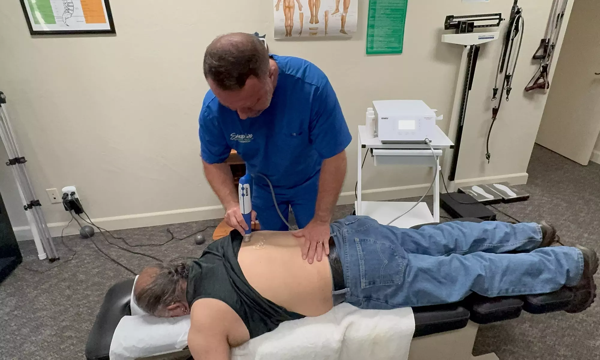 Relieve Pain With One or Two Shockwave Treatment (15–20 Minutes)