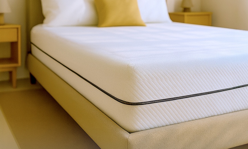 Image 6: Colchón ergonómico de espuma hipoalergénica, The White Stone