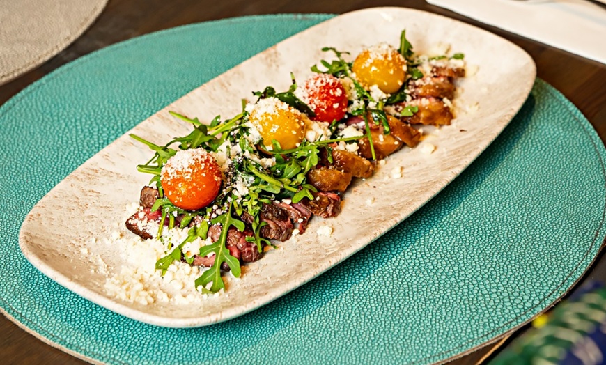 Image 17: Menú Wine and Food y Menú Premium para 2 o 4 personas 
