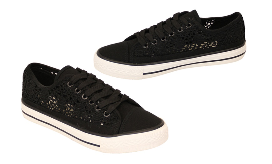 Image 2: Women's Crochet Lace-Up Trainers