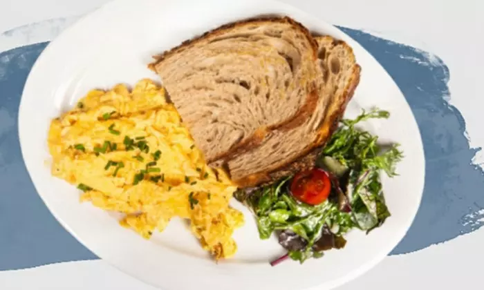 Frühstücksteller mit Bagel & Kaffeespezialität für 1 - 4 Personen