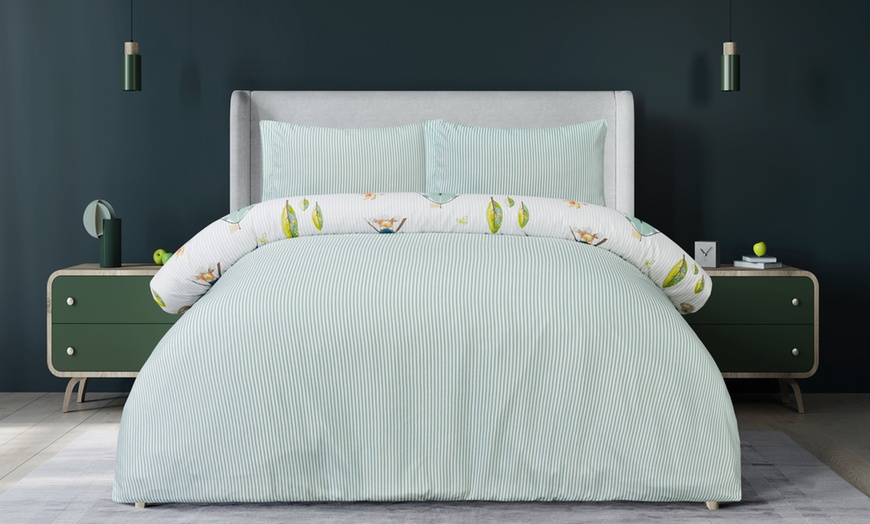 Image 8: Luxury Soft Reversible Camping Retreat Duvet Cover and Pillowcases