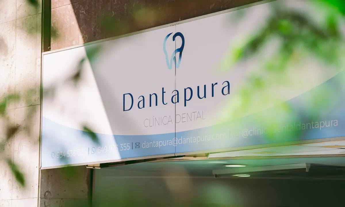 Limpieza bucal con revisión y opción a blanqueamiento dental led