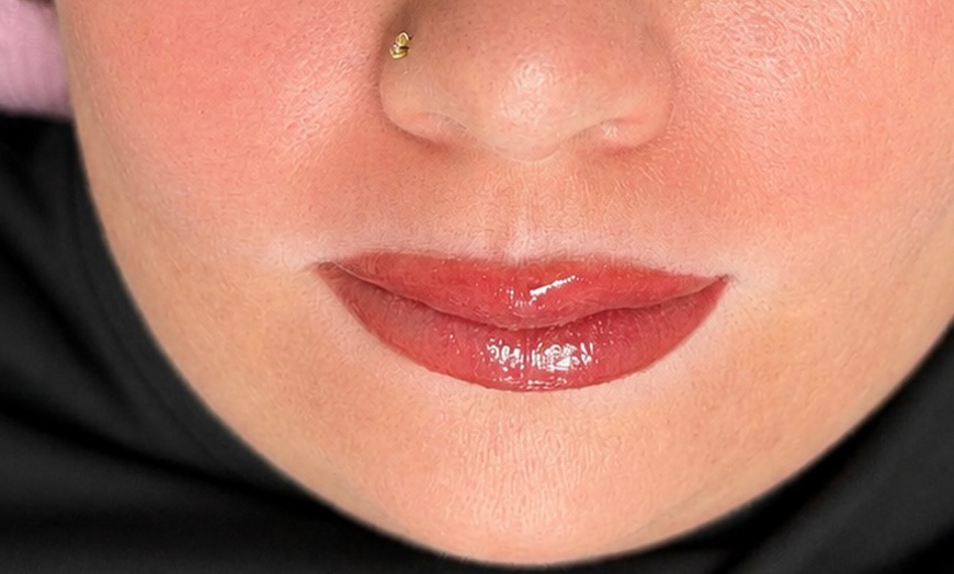 Image 3: Permanent Makeup for Ombre Brows and Lip Blushing