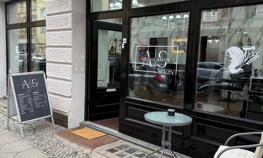 Image 6: Waschen, Schneiden und Föhnen mit optionaler Ansatzfarbe für 1 Person