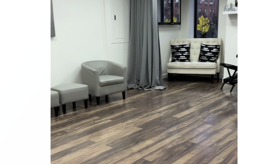 Image 2: 60 or 90-Minute Swedish Massage Or 90-Minute Custom Massage