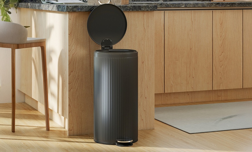 Image 7: HomCom Kitchen Bin Selection