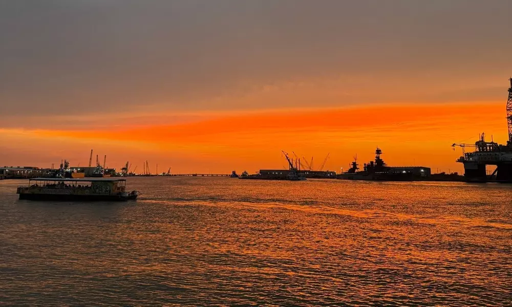 60 Minute BYOB Sunset Cruise – Adults-Only with Gulf Coast Views