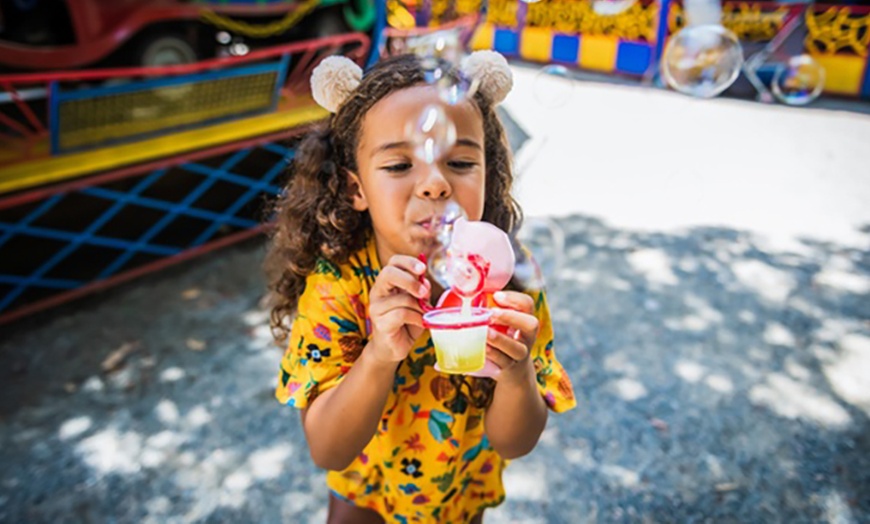 Image 5: Freizeitpark bei Paris: Tagesausflug mit Reisebus & Eintritt