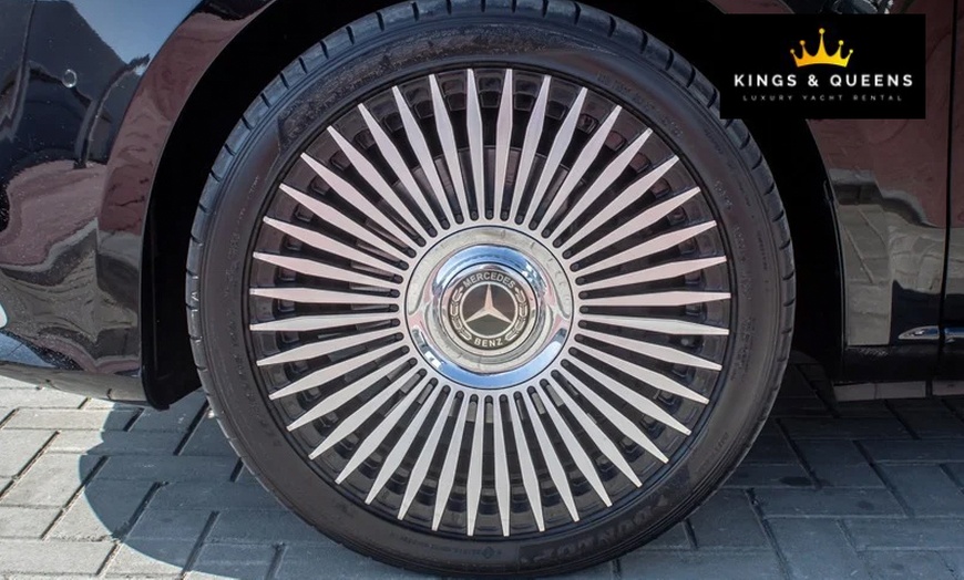 Image 10: Explore the UAE with Luxury Chauffeur Experience in Mercedes-Maybach