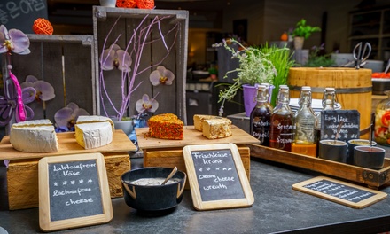 Für 1 Person: Großes Frühstücksbuffet inkl. Heißgetränken, Säften & 1 Glas Sekt