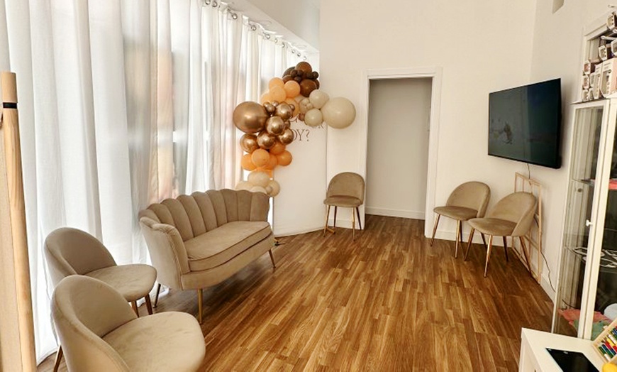 Image 7: Momentos de latido, revelación del sexo y recuerdos en 5D