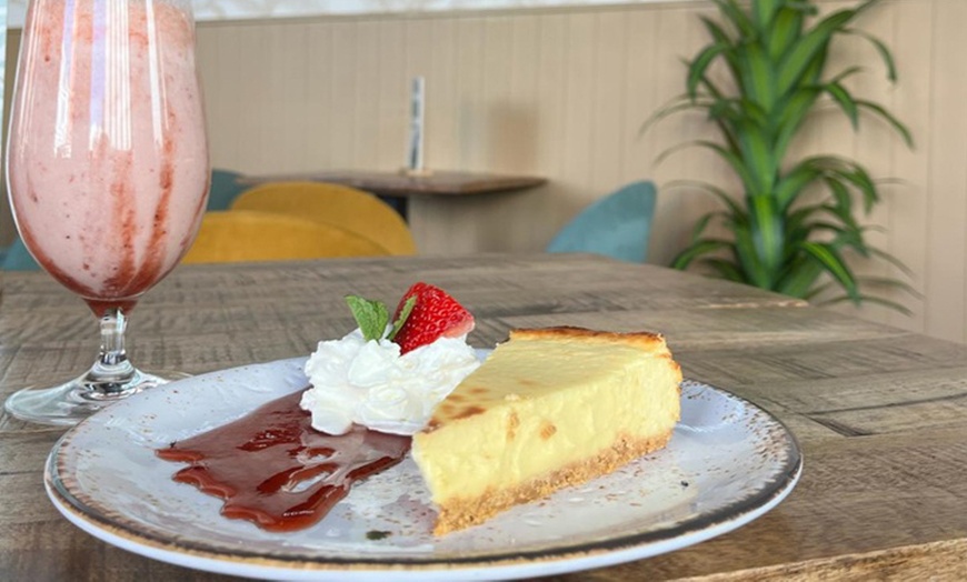 Image 12: Menú Esencial, Deluxe o Deluxe Prémium a elegir para 2 o 4 personas