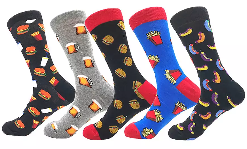Image 2: 1, 5 o 10 pares de calcetines de caña alta con diseño estampado