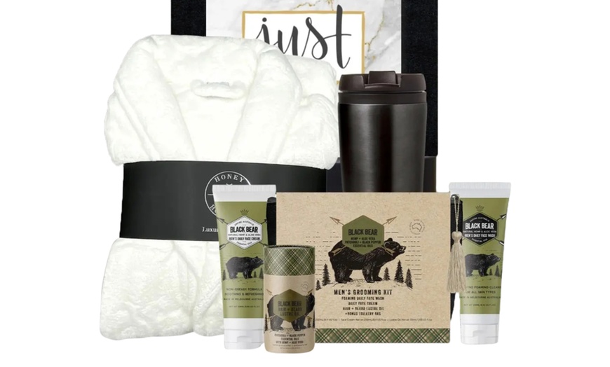 Image 8: Hampers Galore Wine Hamper, Men's Grooming Gift Hamper, and More
