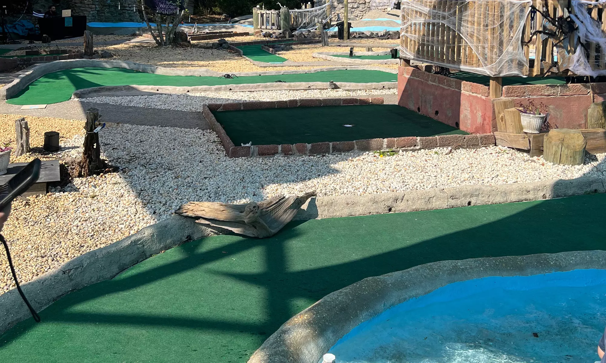 18-Hole Round of Miniature Golf and Snack for 3, 4, or 6 Golfers