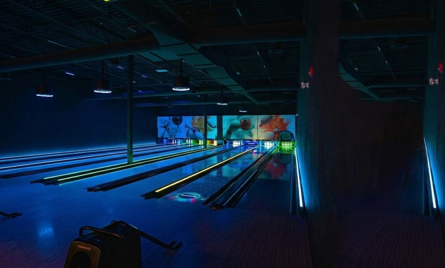 Image 8: Bowling, Arcade & Party Fun at Quick Games Hub in Mississauga, ON