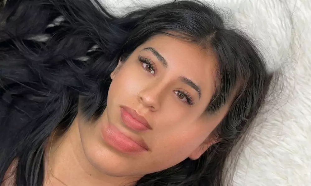 Enhance Your Look with Wet Set Eyelash Extensions