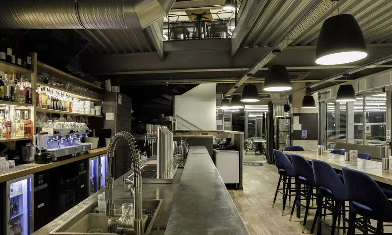 Menu classique avec entrée, plat et dessert au choix au Mélice