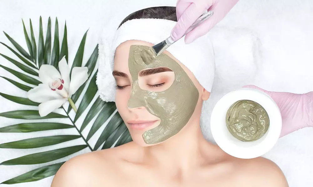 Gesichtsbehandlung nach Wahl: klassisch | unrein | trocken oder Luxus-Gesichtsbehandlung (bis zu 35% sparen) - Primary Image