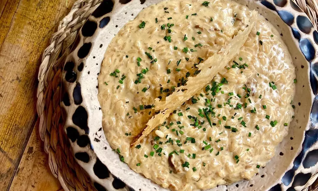 Menú internacional para 2 personas con entrante, postre y bebida