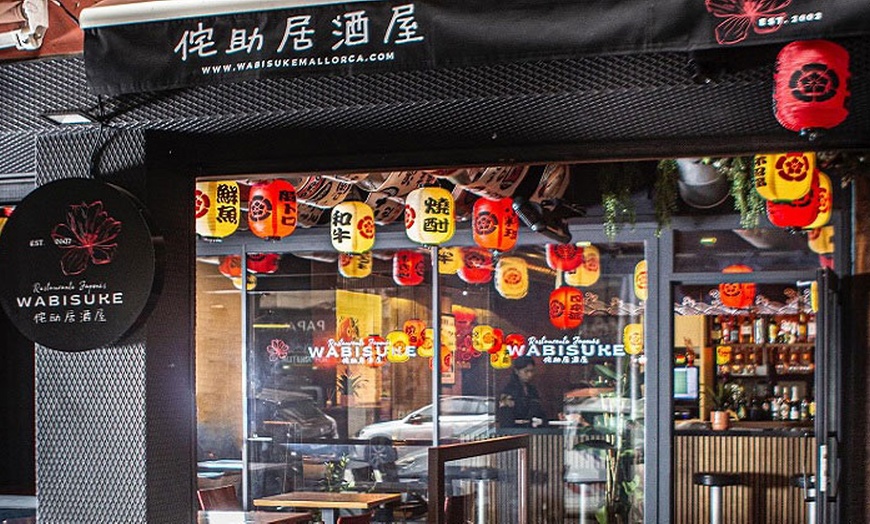 Image 11: Menú japonés para 2 o 4 personas con opciones clásicas o gourmet