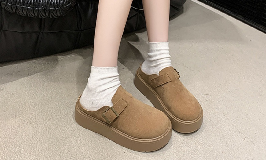 Image 7: Stylish Buckled Platform Loafers