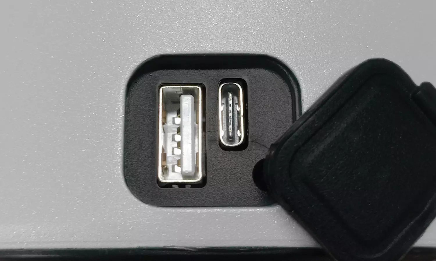 Lanterne LED autonome (100 heures) et rechargeable